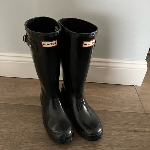 Black Hunter Rain Boots Gently Worn 